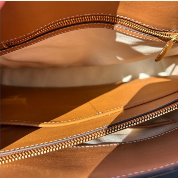 Tory Burch Walker Brown and Cream Tote Bag - Picture 7 of 9